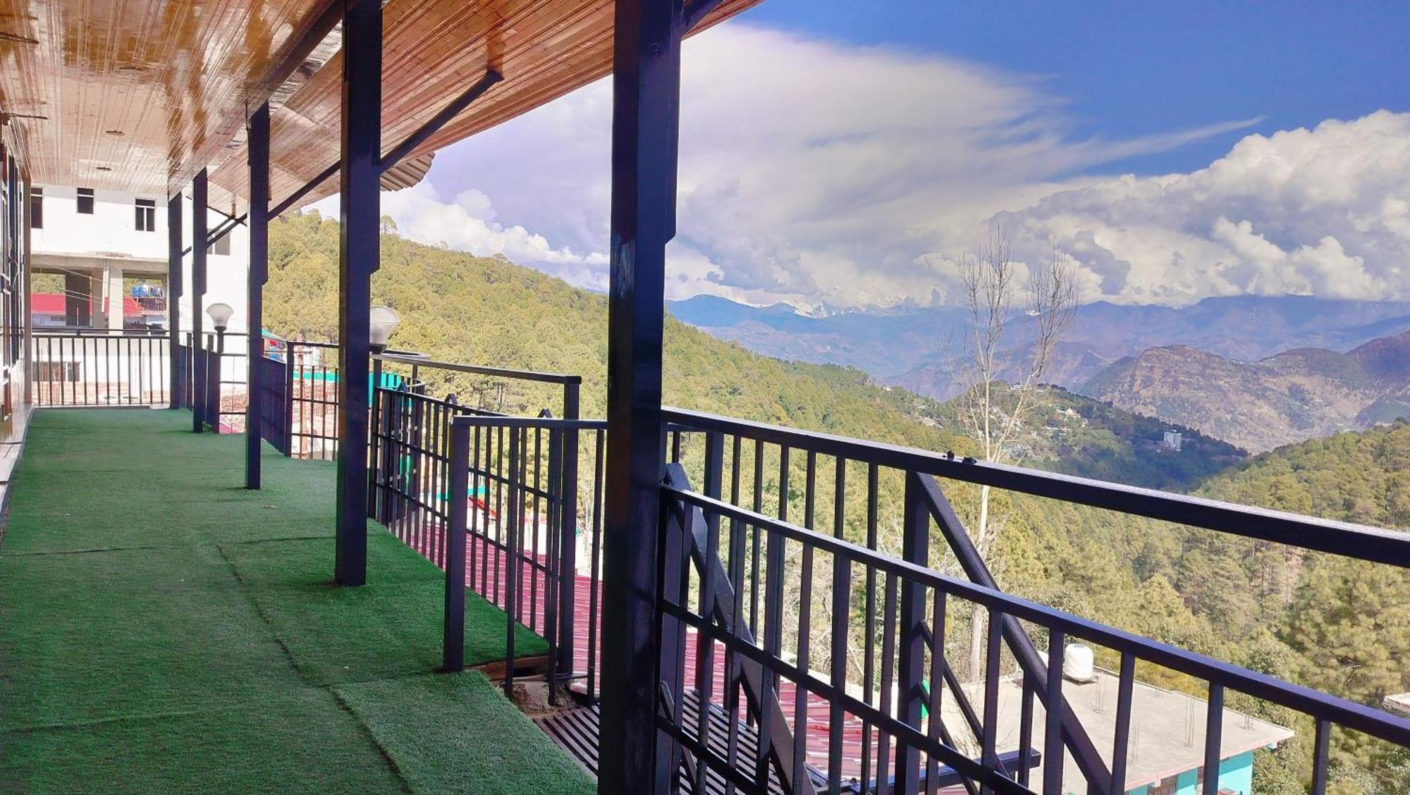 Baikunth Homes Dalhousie Exterior photo